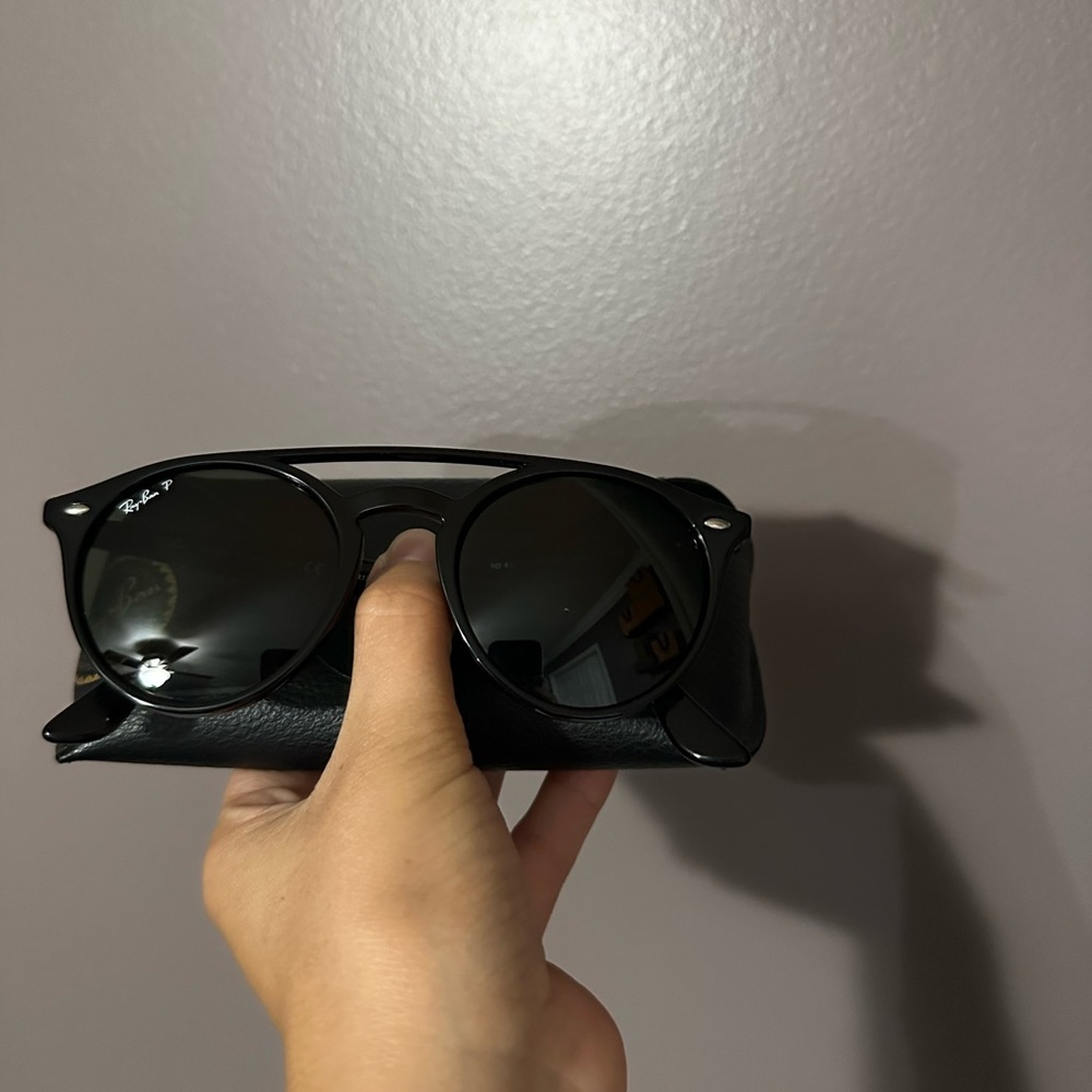 Ray-Ban Black Round Double Bridge Sunglasses - Picture 8 of 8